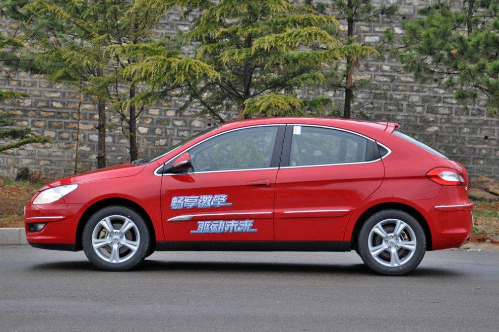 奇瑞最不该放弃的车！当年标配ESP四独悬，现在都有很多人求复产