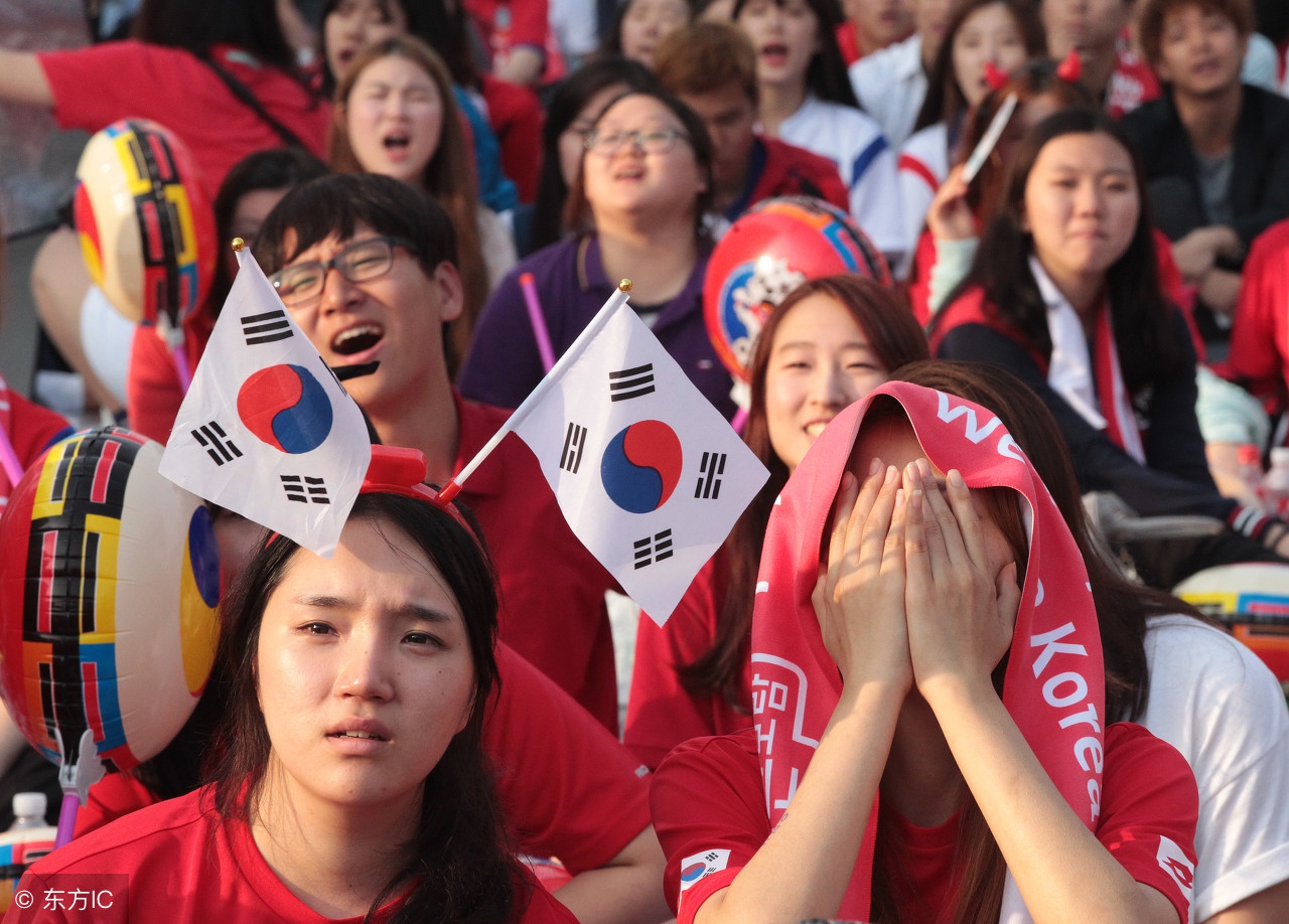 天道轮回！02年世界杯靠裁判爽了一次韩国这些年一直还债被收拾