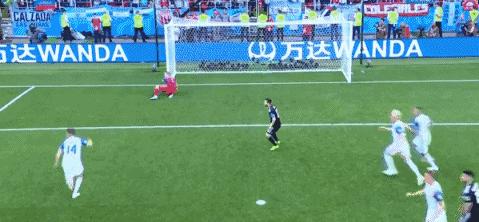 扑出梅西点球的门将,冰岛门将神扑梅西点球