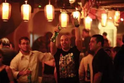 乌鲁木齐适合看世界杯的酒吧,魔都世界杯看球酒吧