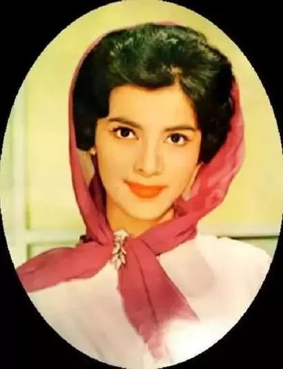 陈思思长城脚下是故乡,长城脚下我故乡陈思思