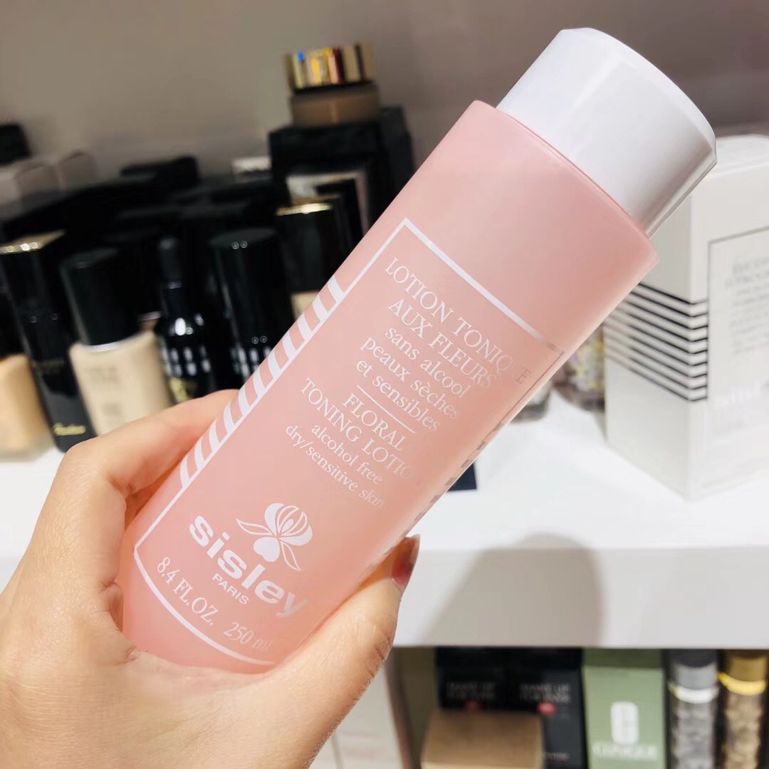 那么多护肤试用品哪来的,这么多护肤用的水你会选哪一个呢