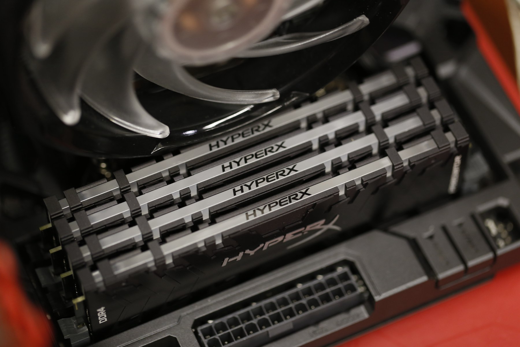 金士顿骇客神条fury与predator,骇客神条新款老款