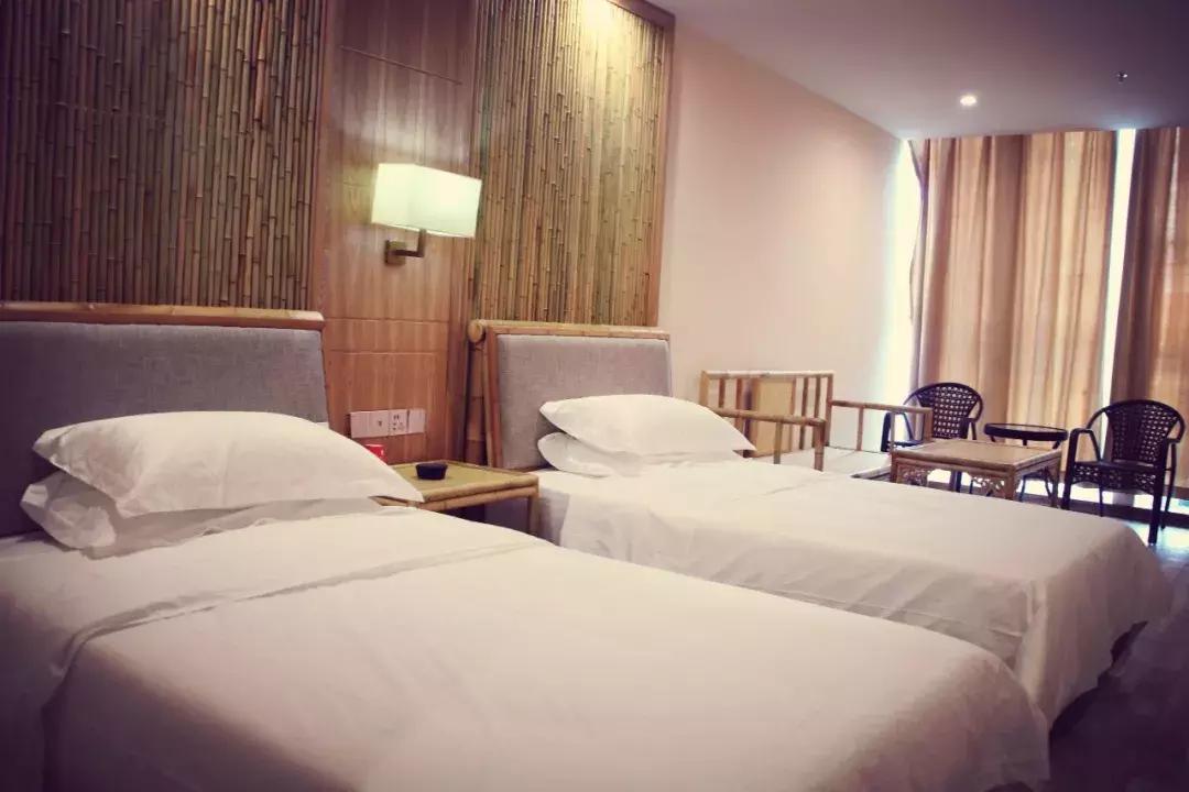 九华山免票景点大全,九华山住宿4人套房