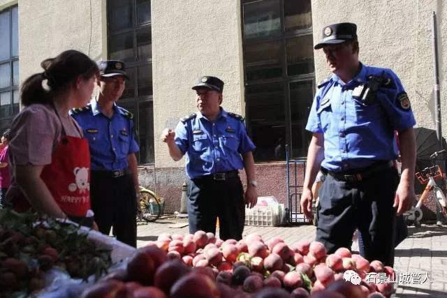 媒体关注｜西山枫林一区西门外的小路通畅了