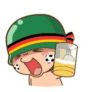 看到德国队输了，他冲动之下对着玻璃就是一拳：右手肌腱断裂