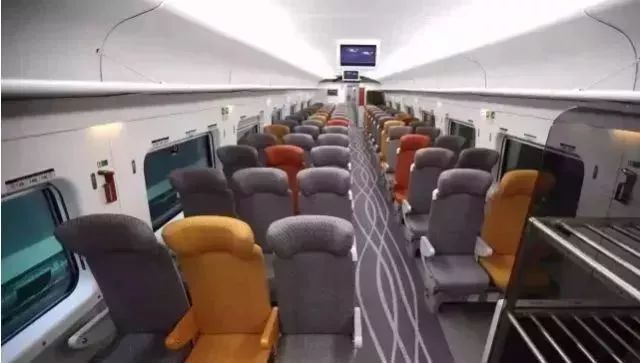 今年9月,郑州每天1趟动车到香港!要不要去香港逛逛?