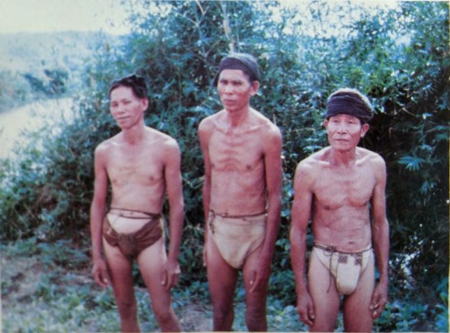 为什么少数民族的服饰都很好看,为什么少数民族衣服花里胡哨