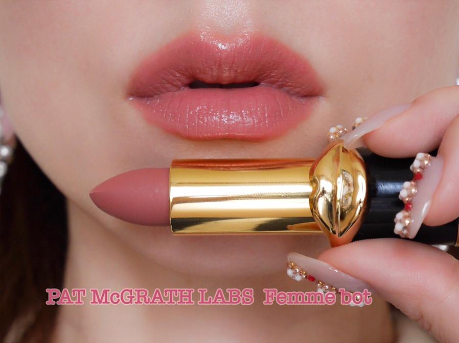 减龄唇形画法,怎样简单画出咬唇妆