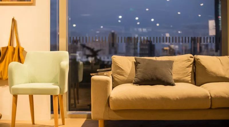 家里到处都是头发有什么办法解决,家里地上有很多头发怎么办