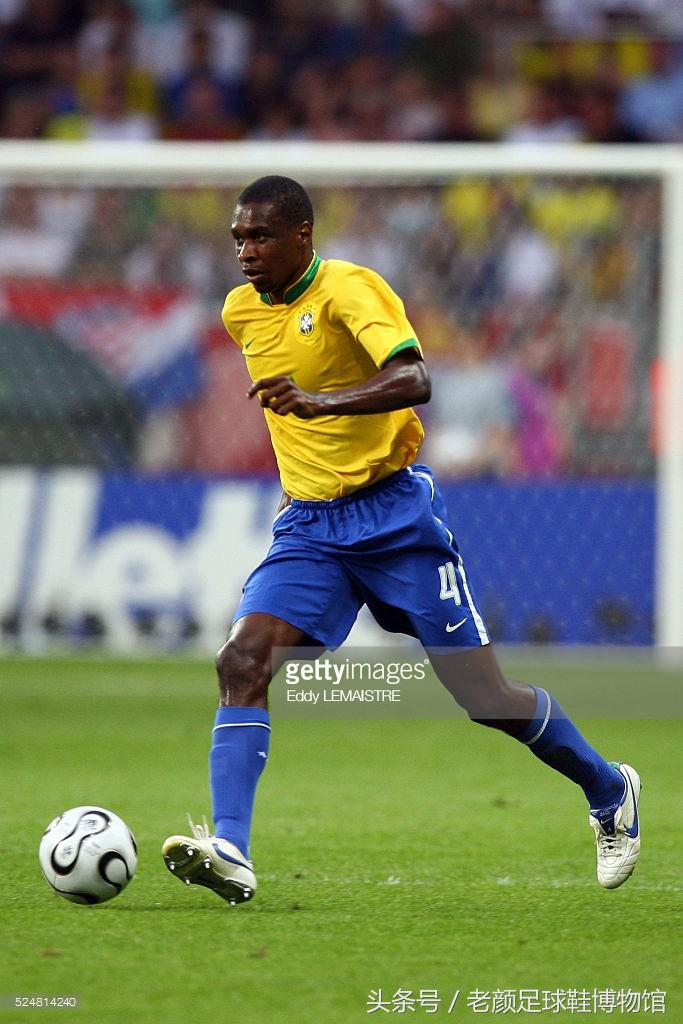 世界杯最强足球鞋排名,世界杯最火前十的足球鞋