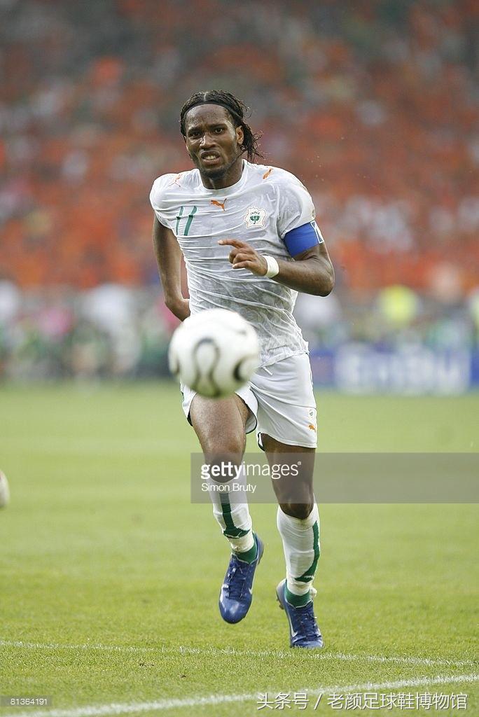 世界杯最强足球鞋排名,世界杯最火前十的足球鞋