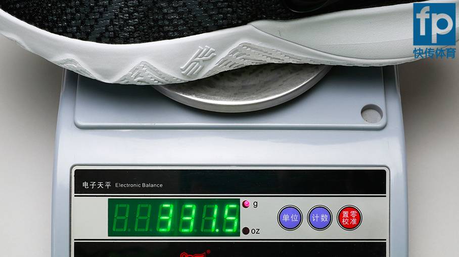 欧文kyrieflytrap测评,欧文kyrielow测评