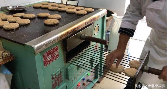 这些北京传统特色小吃你都知道吗,去哪里吃最有老北京味道的小吃