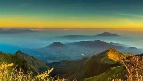 印尼热带雨林徒步,去印尼看火山最全攻略