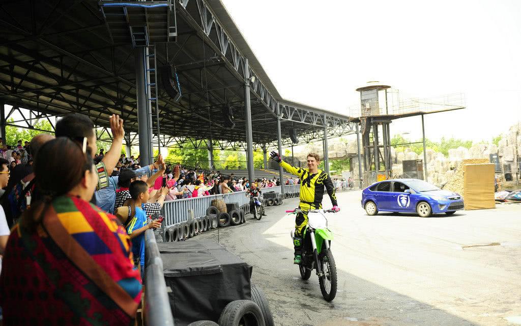 北戴河泡海避暑,北戴河海滩避暑