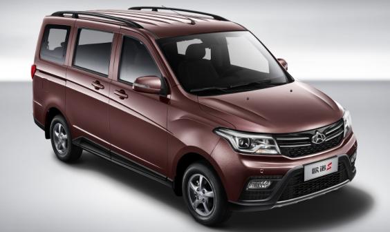 长安欧诺s五座vs五菱宏光s,五菱神车打脸视频