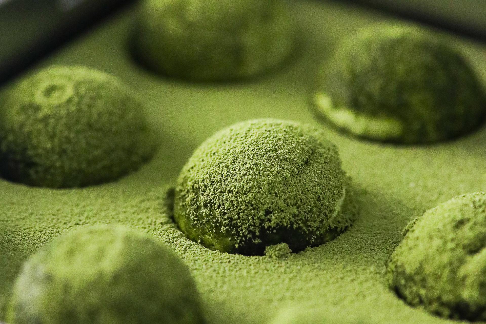 那家网红曲奇店最近出了新的甜品——5UP萌巧球