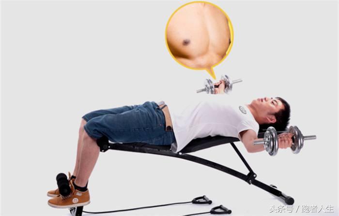 男人胸较大怎么练胸肌,胸肌丰满的男人怎么练出来的
