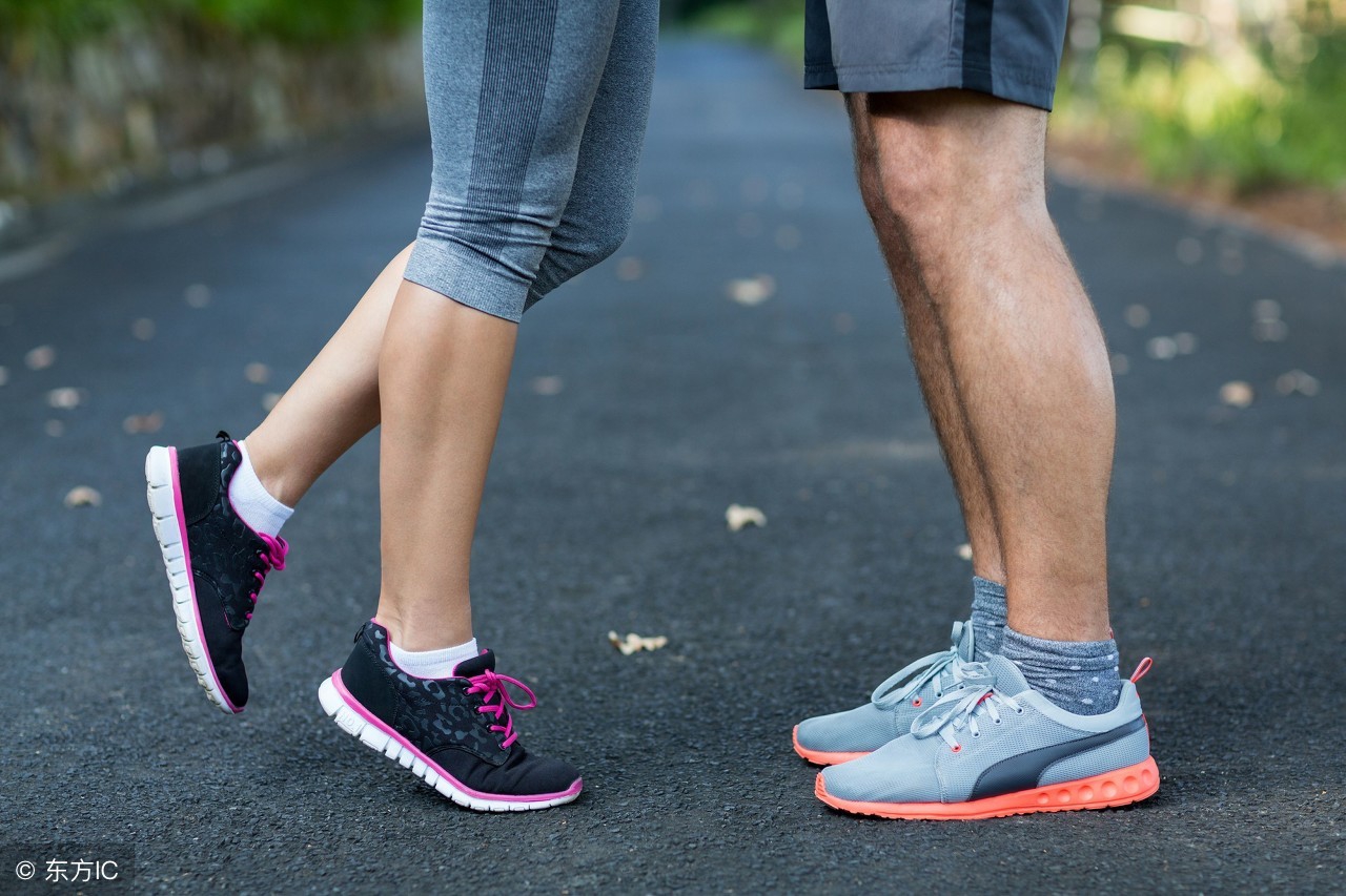 穿了的跑鞋发臭怎么洗才不臭,刚穿过的跑鞋发臭怎么办