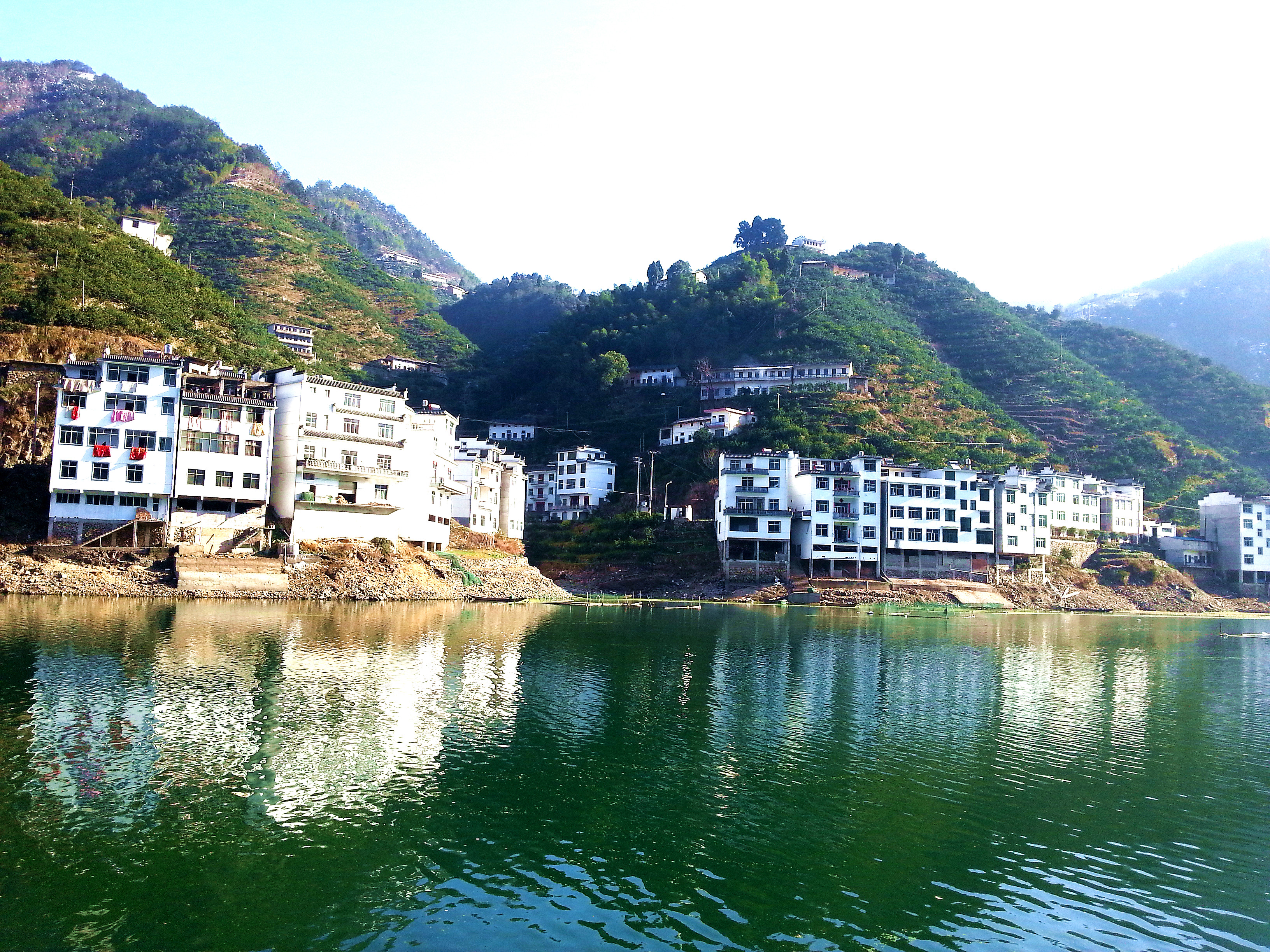 新安江畔的这个古镇,一处隐藏于山水之间的世外桃源