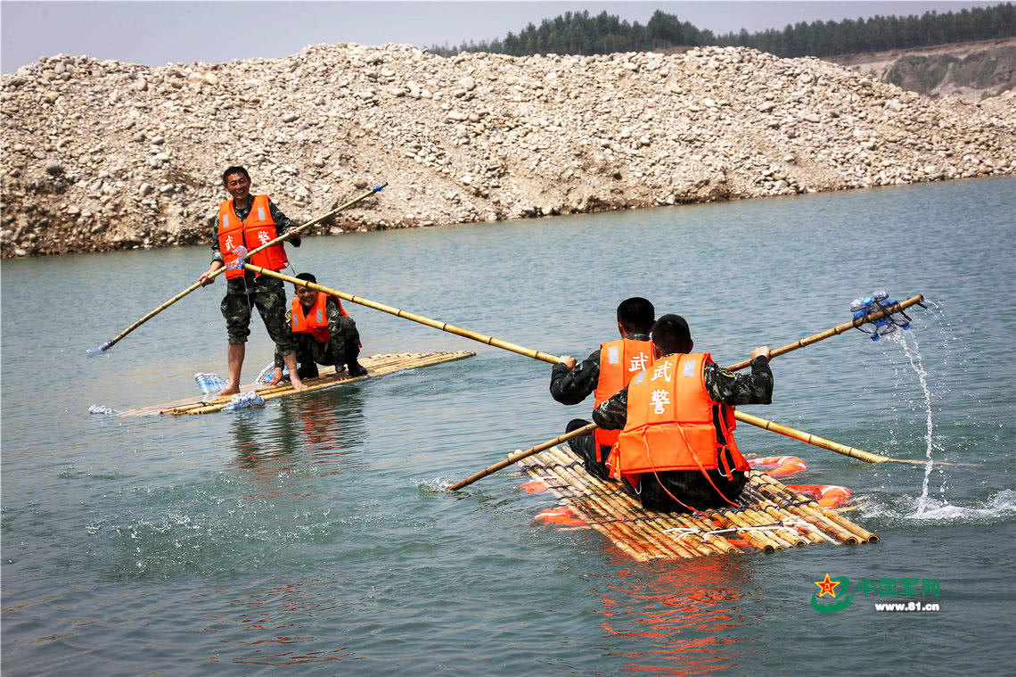 矿泉水瓶可以做什么船,矿泉水瓶可以做什么产品