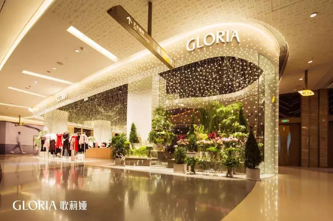 现在最火的国内女装品牌有哪些,国内最火的十大品牌女装