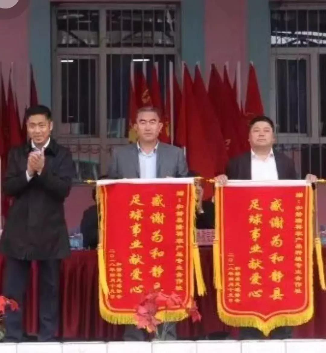 合作社人关注*疆新**足球,期待中国足球的未来