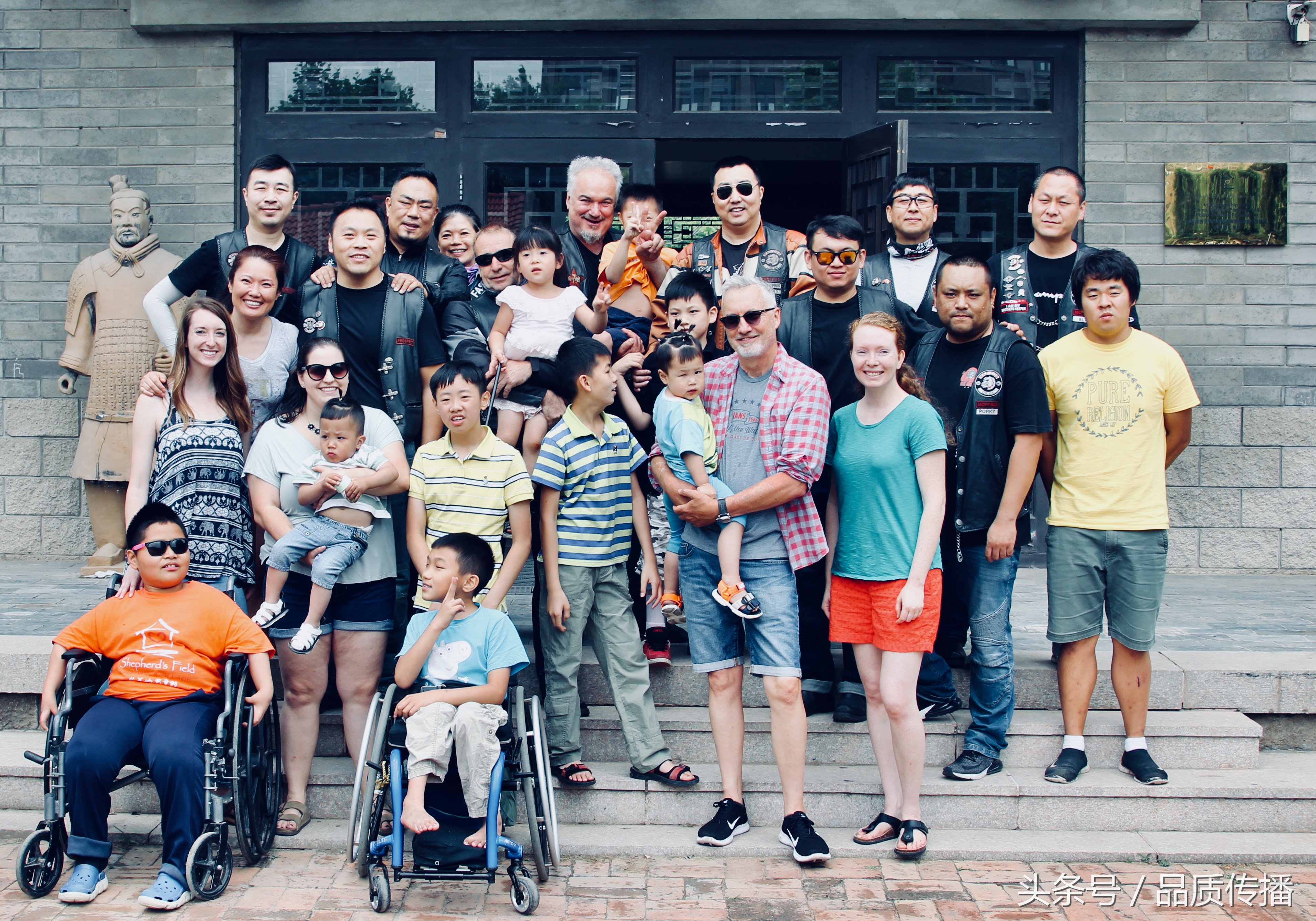 每人被俱乐部认可,哈雷俱乐部才能被社区认可,骑车、公益、成熟