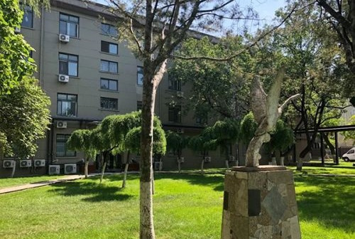 新蓝领公寓来了！个人无法承租、1400每月，你的企业会买单吗？