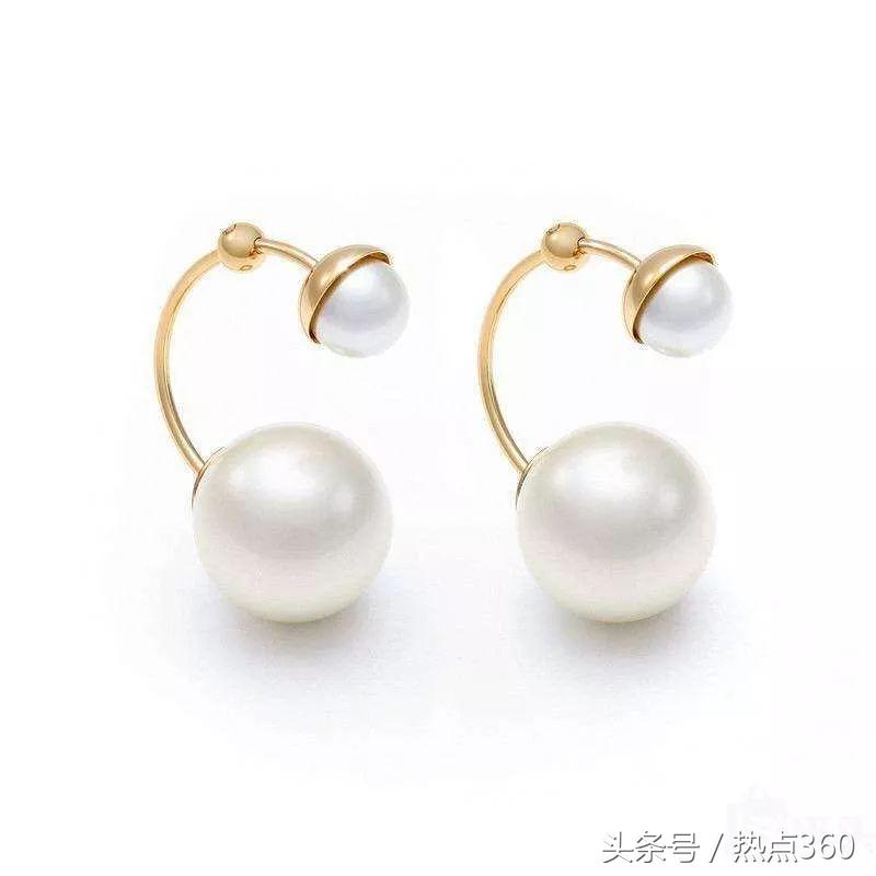 妤煎畤閲岀殑绻佸崕杞韩,绻佸崕妤煎畤