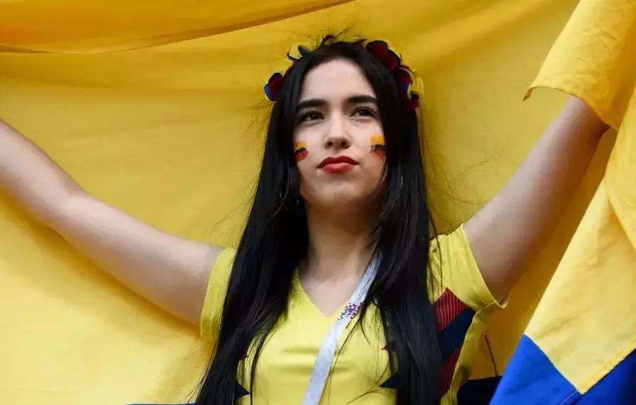 日本首次小组赛输球,日本输球全场欢呼