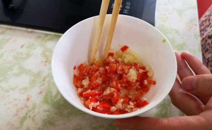 家庭凉拌苦瓜正确最好吃的做法,家常菜凉拌苦瓜的做法大全