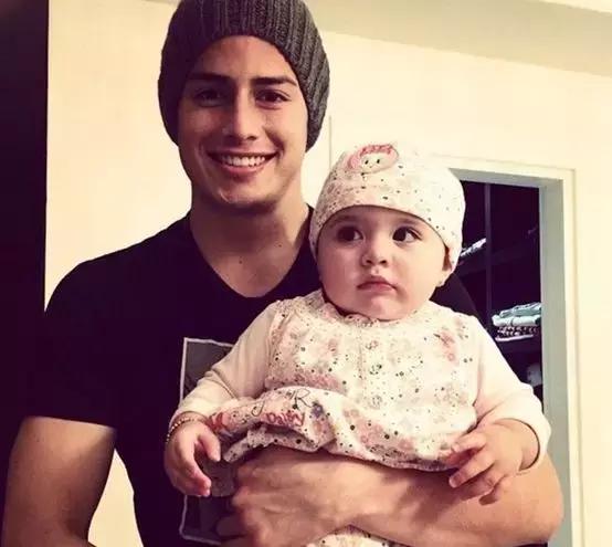 艾小羊和麦麦,艾小羊视频