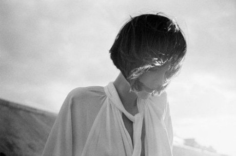 不是在等你回头是在等我自己死心,伤感短句关于你的句子