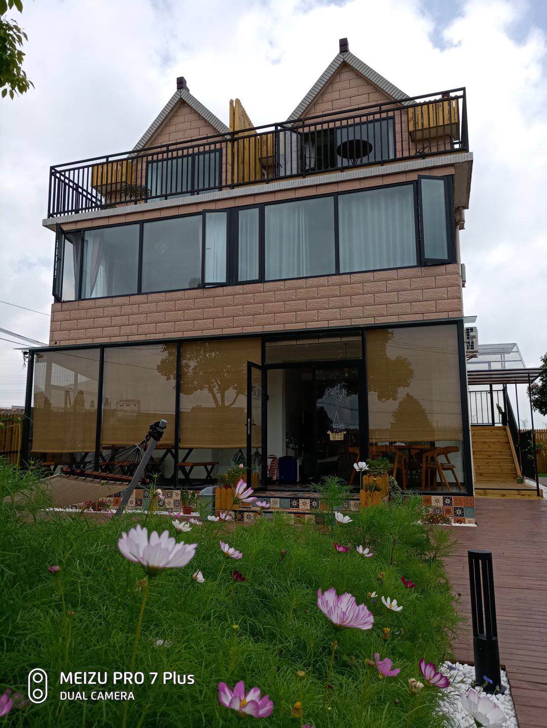 上海迪士尼香港迪士尼,上海迪士尼攻略一天能玩几个项目