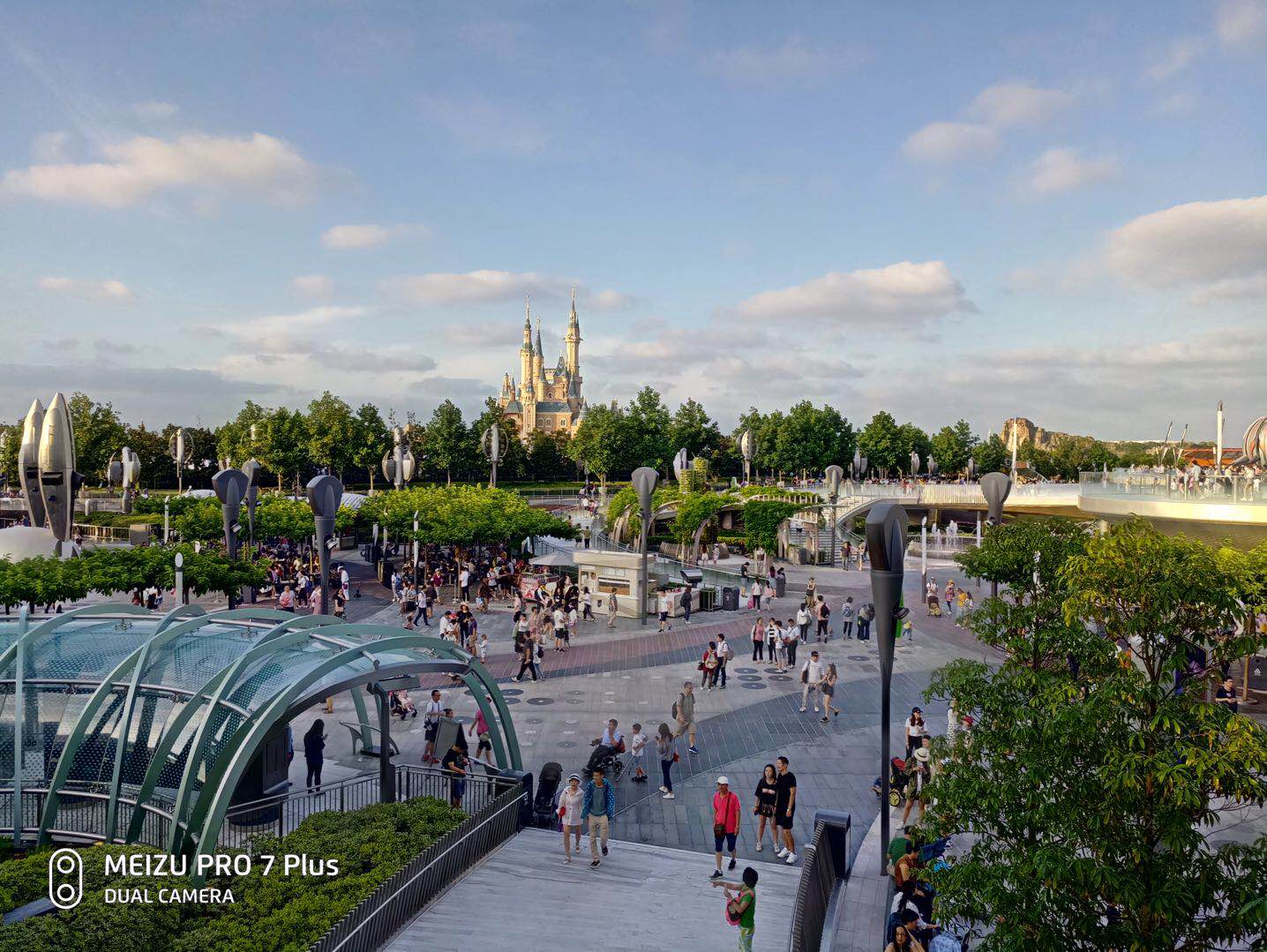 上海迪士尼香港迪士尼,上海迪士尼攻略一天能玩几个项目