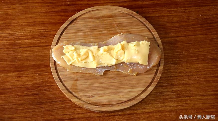 教你在家炸鸡排,没吃完的炸鸡排该怎么做才好吃