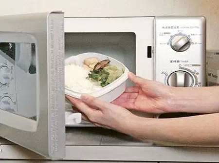 微波炉100种生活小窍门,微波炉加热饭菜最简单的使用方法