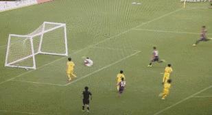 日本学生射门,日本球员踢小学生