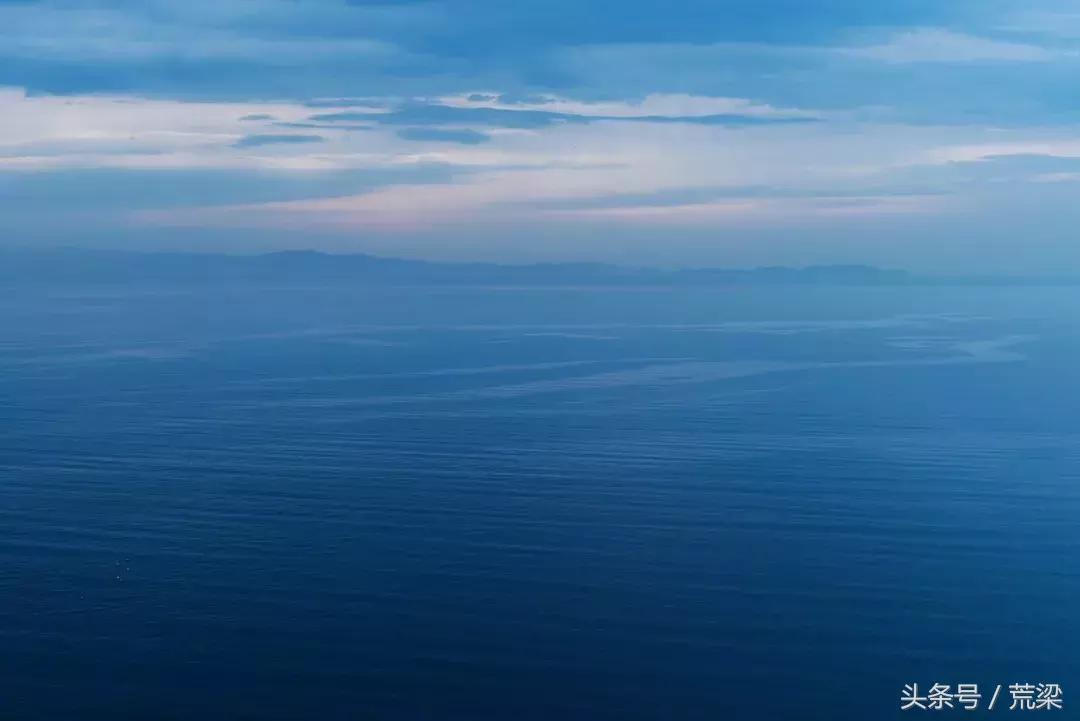 国内安藤忠雄的作品越来越多,但离“清水混凝土诗人”越来越远