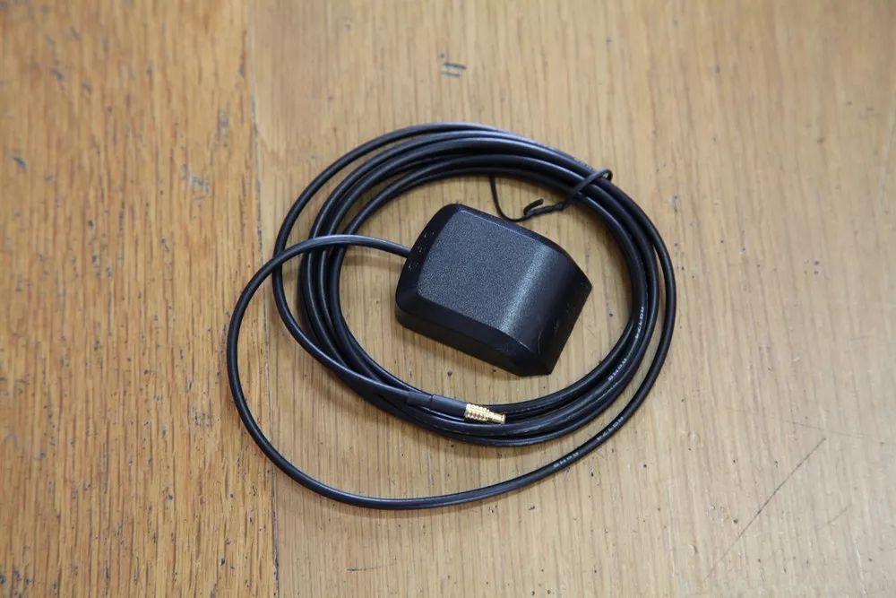 看上去只是一个后视镜?能语音交互的360智能云镜已可替代智联车机