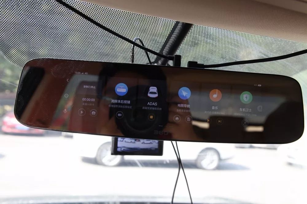 看上去只是一个后视镜?能语音交互的360智能云镜已可替代智联车机