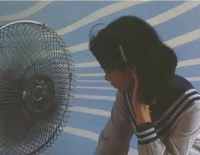 80后老阿姨晒嫁妆被晒,晒晒80后老阿姨的嫁妆花被子