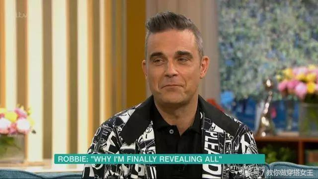 冬天看世界杯的正确打开方式,冷到发紫