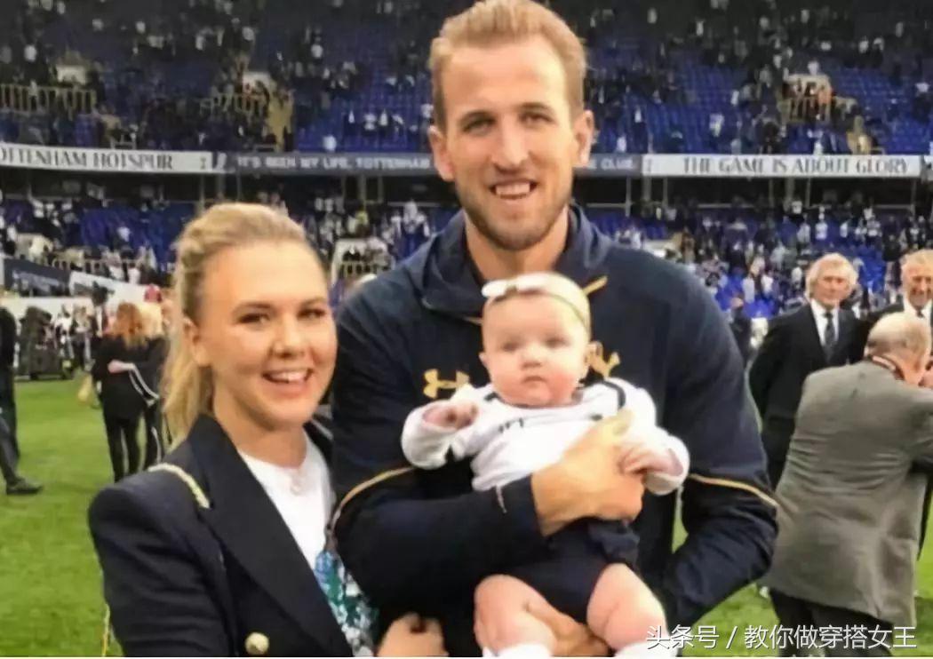 冬天看世界杯的正确打开方式,冷到发紫