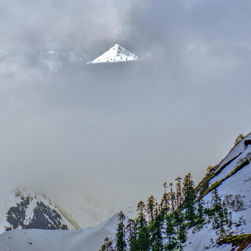 藏地闲行：高山，是用来仰望的