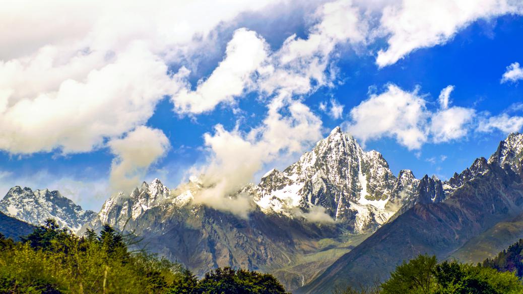 藏地闲行：高山，是用来仰望的