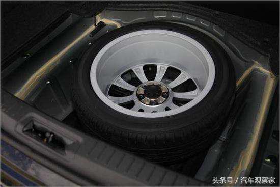 非全尺寸备胎的轮毂跟原车一样吗,什么是原尺寸备胎和全尺寸备胎