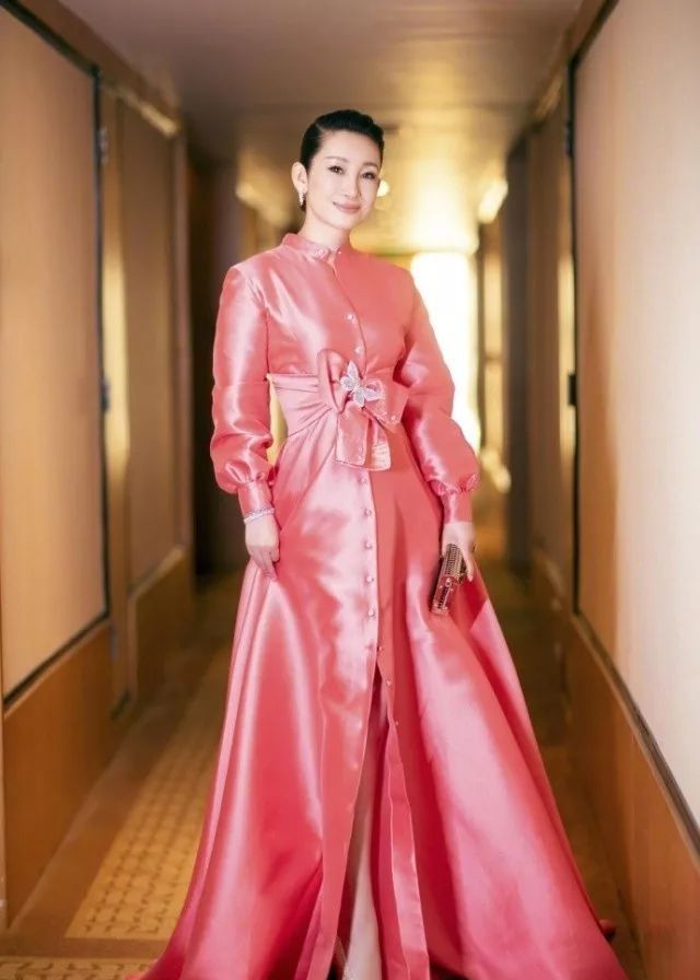 上海电影节明星红毯穿搭评价,上海国际电影节红毯男明星高定